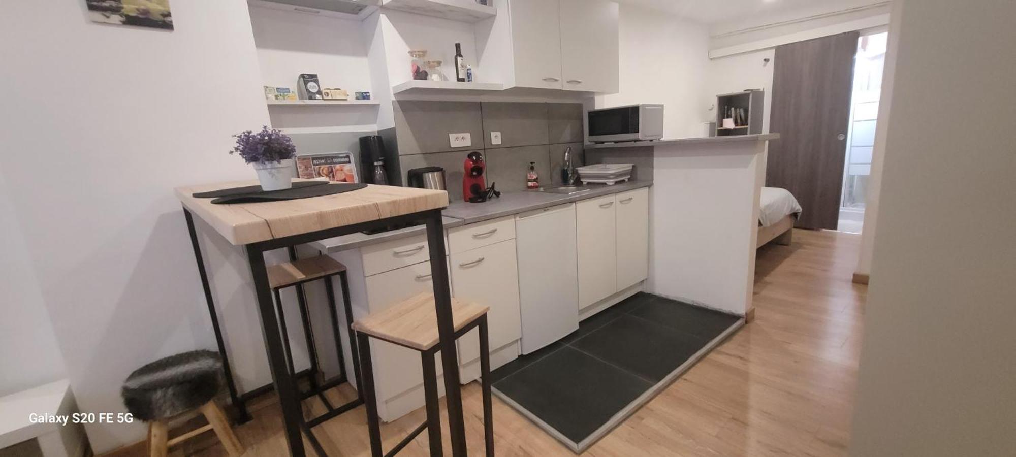 Studio Petit Battant Wifi Supercentre Tres Calme เบอซองซง ภายนอก รูปภาพ